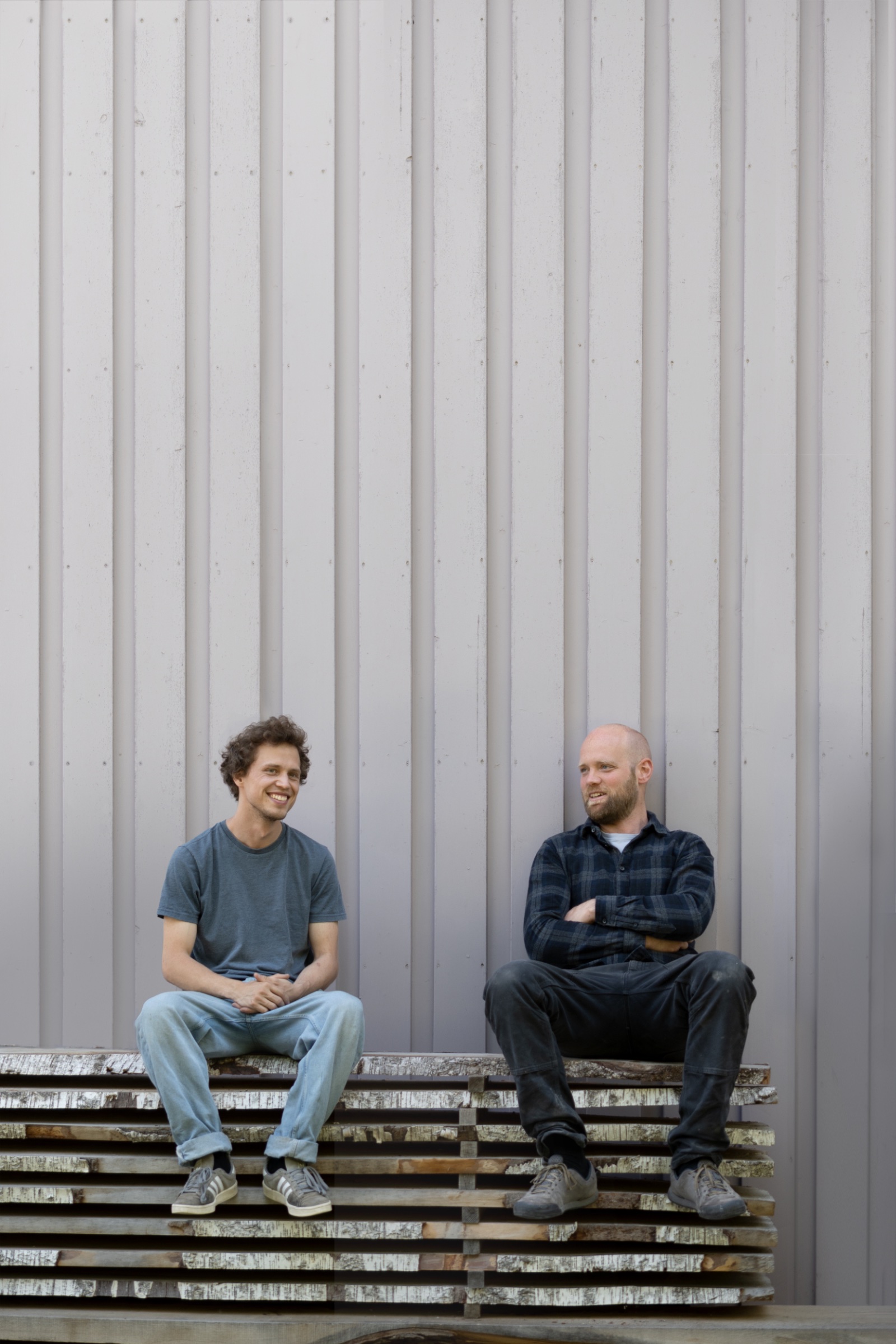 Lukas Bolesch und Marc Zimmerhackl — das Team der Schreinerei für Bad Tölz